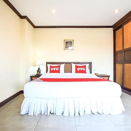 Oyo 383 White Inn Hotel Ban Khlong Lat Bua Khao Экстерьер фото