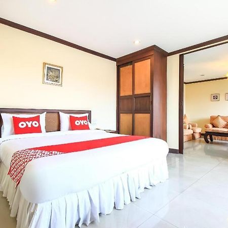 Oyo 383 White Inn Hotel Ban Khlong Lat Bua Khao Экстерьер фото