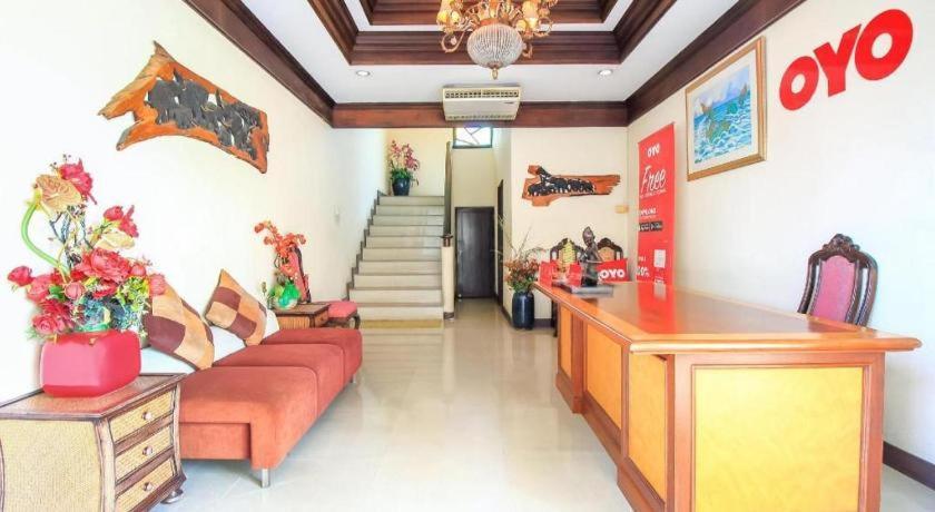 Oyo 383 White Inn Hotel Ban Khlong Lat Bua Khao Экстерьер фото